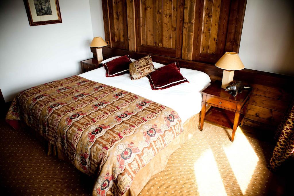Hotel Les Barmes De L'Ours Val-dʼIsère Habitación foto